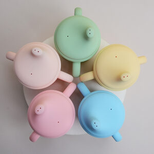 MIMIO Silikonový hrneček s pítkem