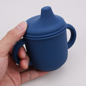 MIMIO Silikonový hrneček s pítkem