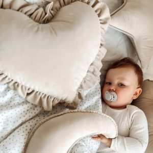 MIMIO Vankúšik HEART s volánikom VELVET – Béžový